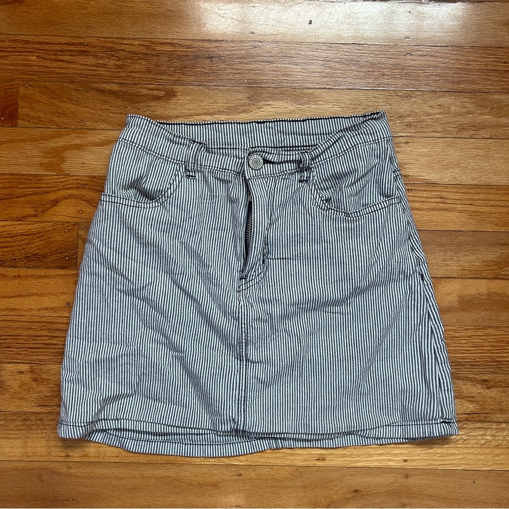 Brandy Melville Navy and White Pinstripe Mini Skirt